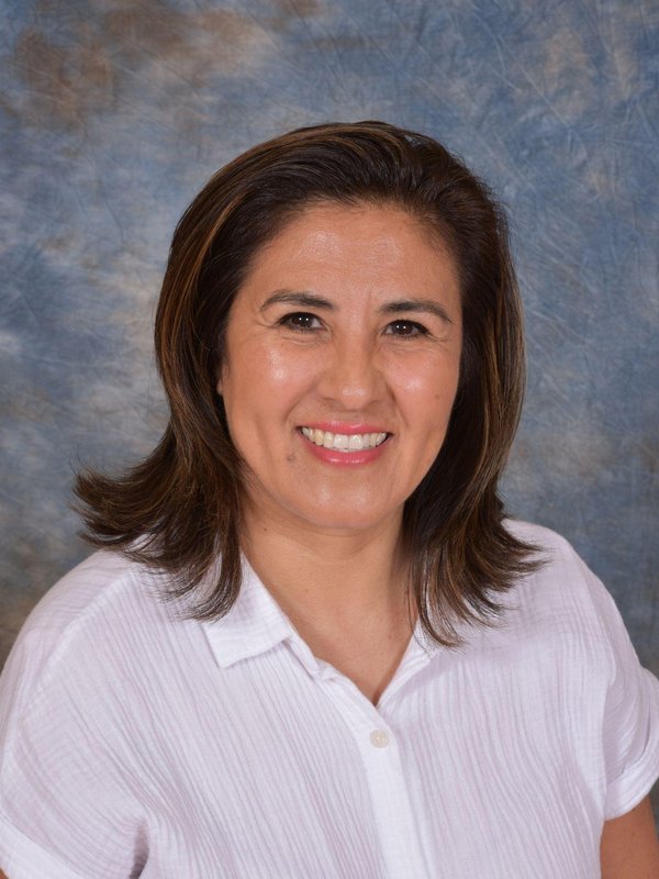 Cynthia, Assistant Director of Creative Minds Montessori